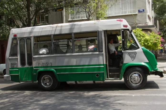 Los microbuses se despiden de CDMX