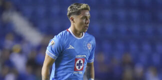 ¡Oficial! FC Copenhague presenta a Rodrigo Huescas Oficial FC Copenhague presenta a Rodrigo Huescas