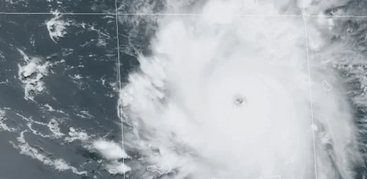 Quintana Roo emite alerta amarilla por huracán ‘Beryl’ Quintana Roo emite alerta amarilla por huracán Beryl