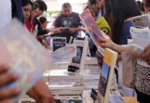 Venta nocturna del Fondo de Cultura Económica