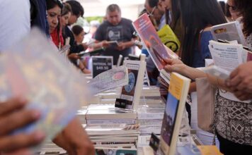 Venta nocturna del Fondo de Cultura Económica