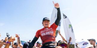Alan Cleland es campeón del US Open de Surf