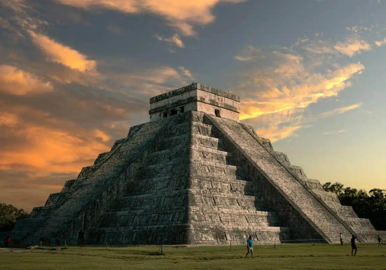 Chichén Itzá, cenote y Valladolid tour todo incluido