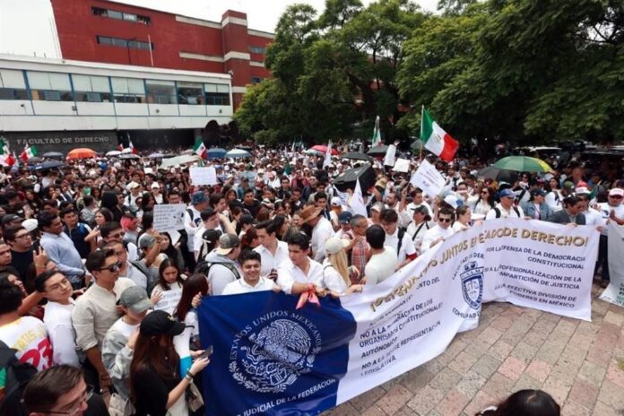 Facultad de Derecho protesta contra la Reforma Judicial