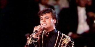 Juan Gabriel tiene su propia muñeca barbie