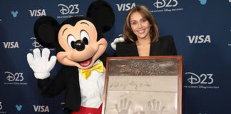 Miley Cyrus se convierte en leyenda Disney