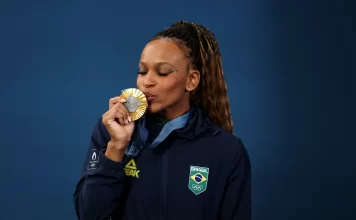 Rebeca Andrade gana el oro en suelo