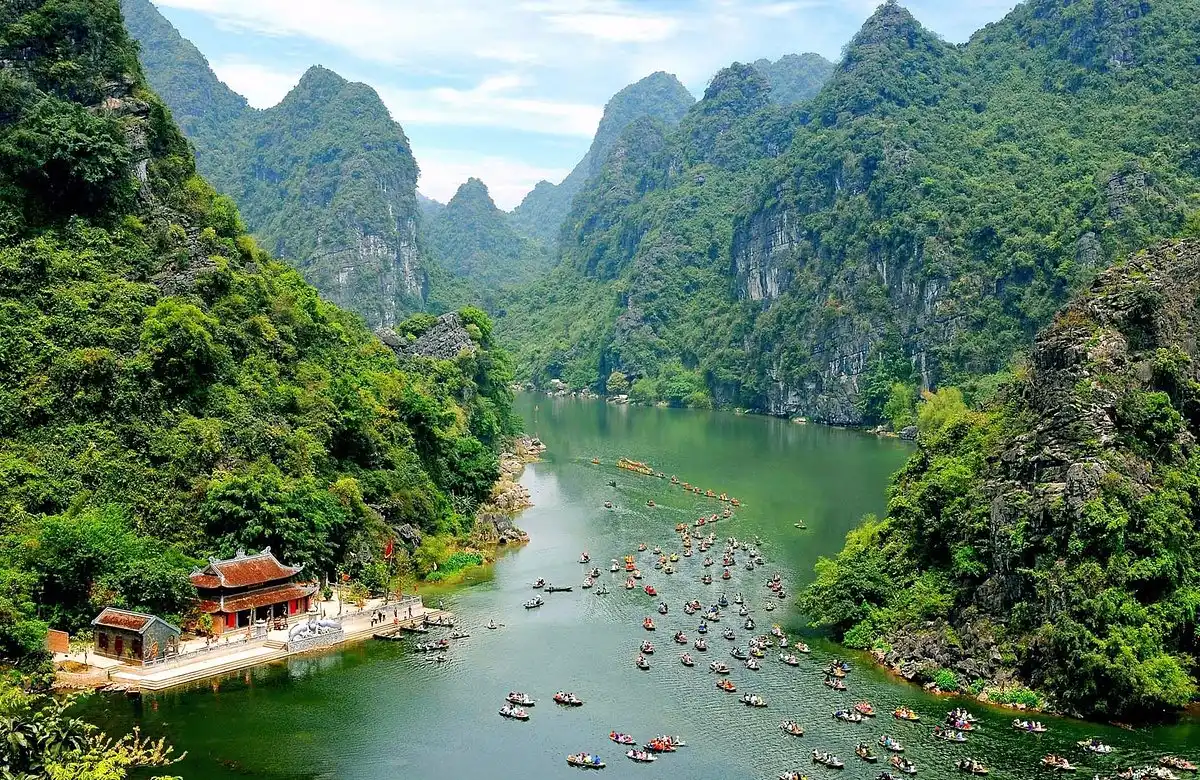 Recorrido de un día completo por lo más destacado de Ninh Binh desde Hanói