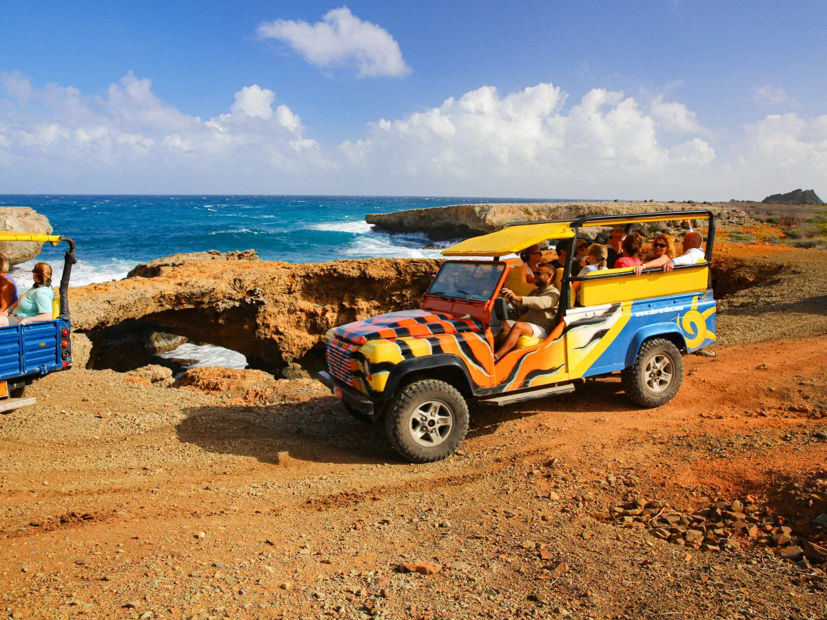 Safari en jeep por la isla Ultimate Island con piscina natural