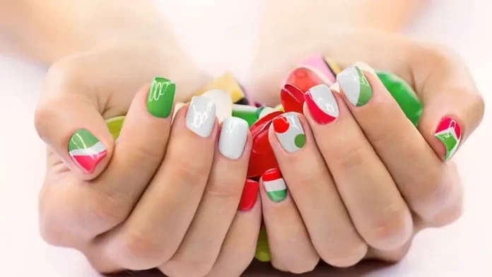 ideas de uñas para el 15 de septiembre