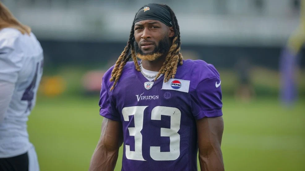 Aaron Jones Minnesota Vikings Revista Flow