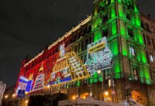 Alumbrado de fiestas patrias en el Zócalo ya está listo Alumbrado de fiestas patrias en el Zócalo ya está listo