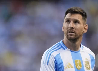 Árbitro confiesa favorecer a Messi por su camisa Árbitro confiesa favorecer a Messi por su camisa