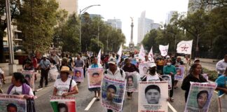 Caso Ayotzinapa genera protestas en la CDMX Caso Ayotzinapa genera protestas en la CDMX