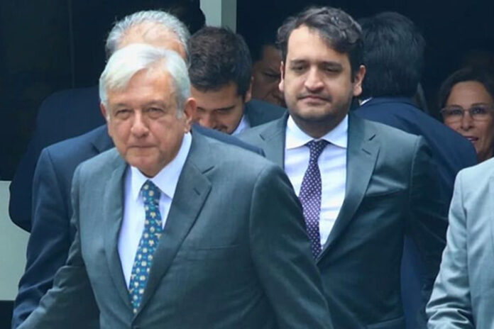 Confirma AMLO que su hijo va por un cargo en Morena