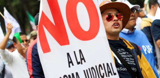 Jueces ordenan suspensiones sobre reforma judicial Jueces ordenan suspensiones sobre reforma judicial