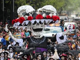 Mega Procesión de Catrinas en CDMX Mega Procesión de Catrinas en CDMX