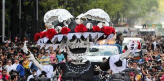 Mega Procesión de Catrinas en CDMX Mega Procesión de Catrinas en CDMX