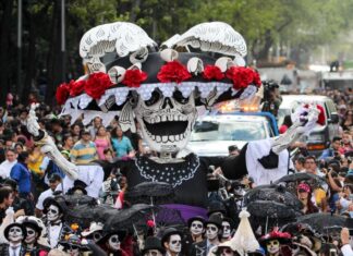 Mega Procesión de Catrinas en CDMX Mega Procesión de Catrinas en CDMX