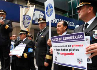 Pilotos de Aeroméxico se manifiestan en el AICM Pilotos de Aeroméxico se manifiestan en el AICM