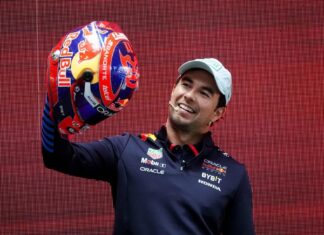 Checo Pérez y Red Bull rinden tributo a la lucha libre Checo Pérez y Red Bull rinden tributo a la lucha libre