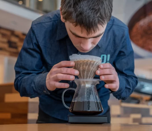 Estudio revela que la cafeína en la sangre puede afectar la grasa corporal y el riesgo de diabetes Estudio revela que la cafeína en la sangre puede afectar la grasa corporal y el riesgo de diabetes