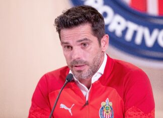 Fernando Gago se desvincula de Chivas Fernando Gago se desvincula de Chivas