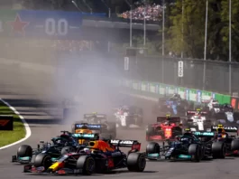 Hamilton se ríe de Verstappen por el incidente con Norris Hamilton se ríe de Verstappen por el incidente con Norris