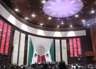 Reducen la edad para pensión de adultos mayores Reducen la edad para pensionados adultos mayores