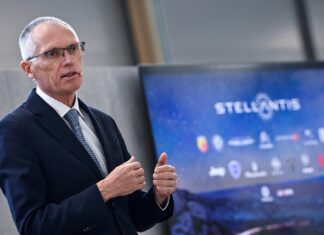 Stellantis anuncia la jubilación de su CEO Stellantis anuncia la jubilación de su CEO