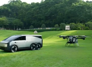 China presenta su primer auto volador tripulado con éxito China presenta su primer auto volador tripulado con éxito