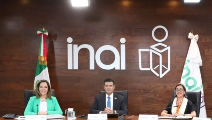 Piden reconsiderar desaparición del INAI