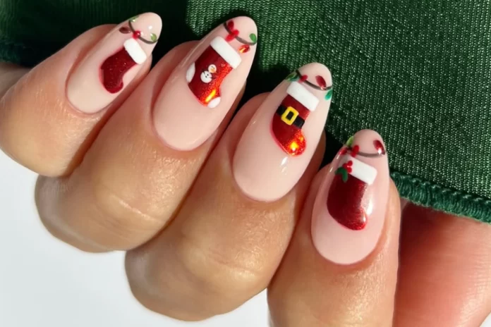 Ideas de uñas para Navidad 2024