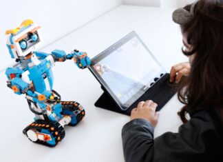 Juguetes vs tecnología: ¿La batalla por la infancia? Juguetes vs tecnología La batalla por la infancia