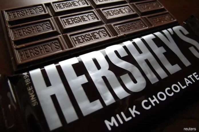 Mondelez hizo un acercamiento para adquirir Hershey, dicen fuentes