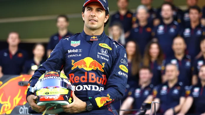 OFICIAL Checo Pérez sale de la escudería Red Bull