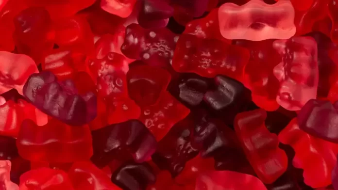 Adiós a los dulces panditas EU prohíbe el colorante rojo No 3