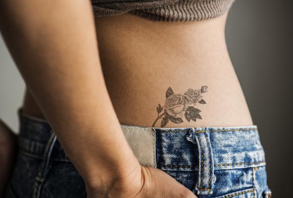 Las partes del cuerpo que no deberías tatuarte nunca