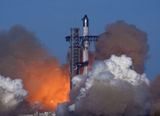 La nave Starship de SpaceX explota en una prueba de vuelo Starship de SpaceX explota