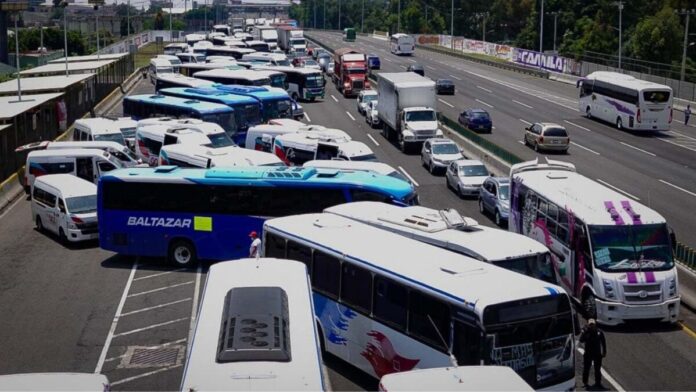 Transportistas Anuncian Mega Bloqueos de Carreteras