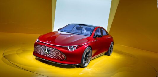 Analistas afirman que Mercedes-Benz espera un mayor margen en su división de automóviles en el cuarto trimestre ventas mercedes benz 2025 negocios