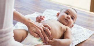 Guía esencial para cuidar a tu recién nacido en casa, según pediatras Guía esencial para cuidar a tu recién nacido en casa, según pediatras