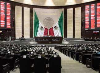 ¿México en lugar de Estados Unidos Mexicanos? Proponen cambio de nombre oficial México en lugar de Estados Unidos Mexicanos Proponen cambio de nombre oficial