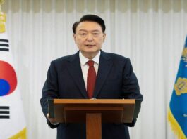 Yoon Suk-yeol defiende su mandato ante el Tribunal Constitucional tras su destitución Yoon Suk-yeol defiende su mandato ante el Tribunal Constitucional tras su destitución