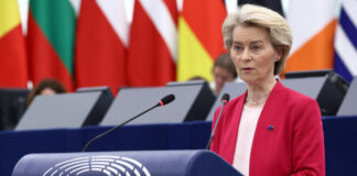 Trump amenaza con aranceles de 200% a bebidas alcohólicas de Francia y UE Trump amenaza con aranceles de 200 a bebidas alcohólicas de Francia y UE