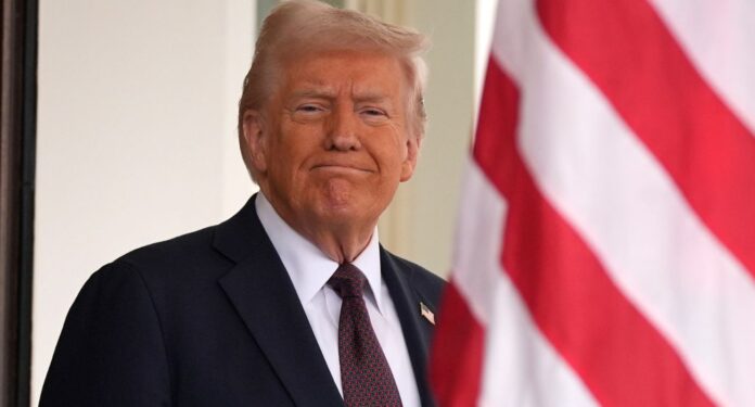 Trump declara el inglés como el idioma oficial de Estados Unidos