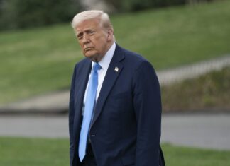 Trump plantea aranceles del 50% al petróleo ruso de Putin Trump plantea aranceles del 50% al petróleo ruso de Putin