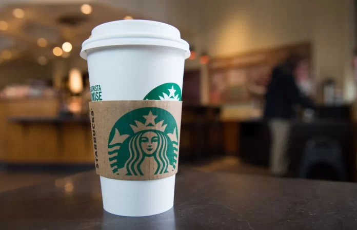 Walmart y Starbucks se unen para ofrecer descuentos exclusivos durante todo el año