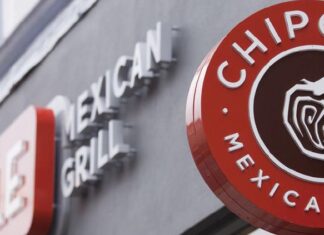 Chipotle Mexican Grill abrirá su primer local en México Chipotle Mexican Grill abrirá su primer local en México