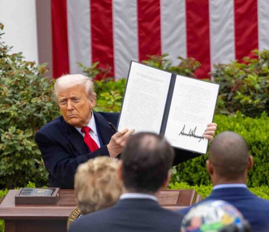 La lista completa de los nuevos aranceles recíprocos de Donald Trump La lista completa de los nuevos aranceles recíprocos de Donald Trump